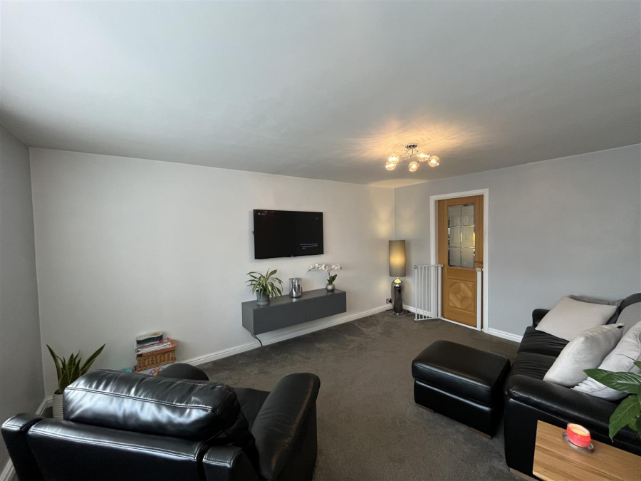 Photo of Spen View Lane, Bradford