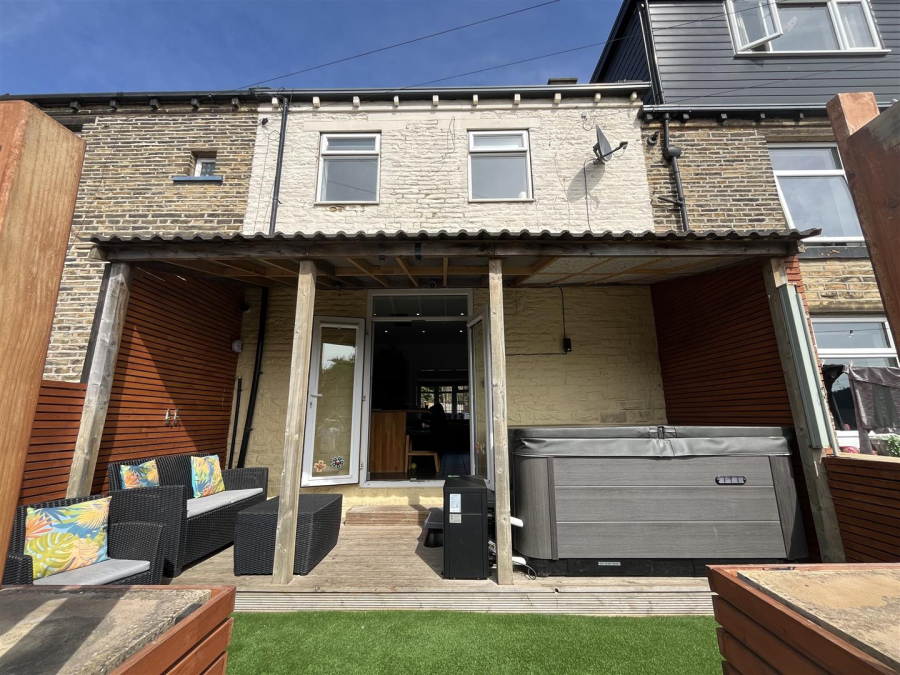 Photo of Wroe Terrace, Wyke, Bradford