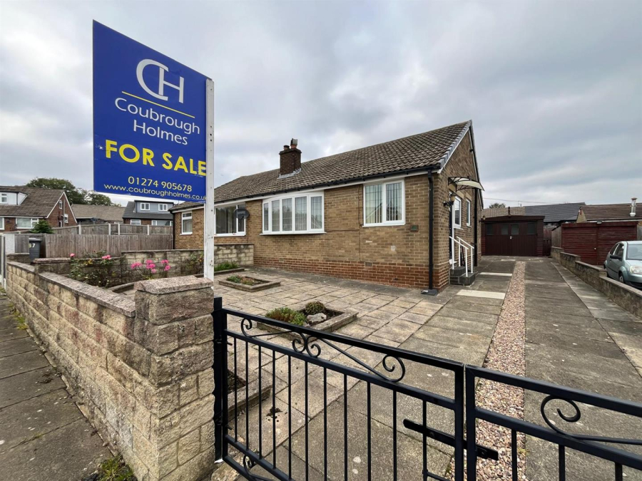 Photo of Markfield Avenue, Low Moor, Bradford