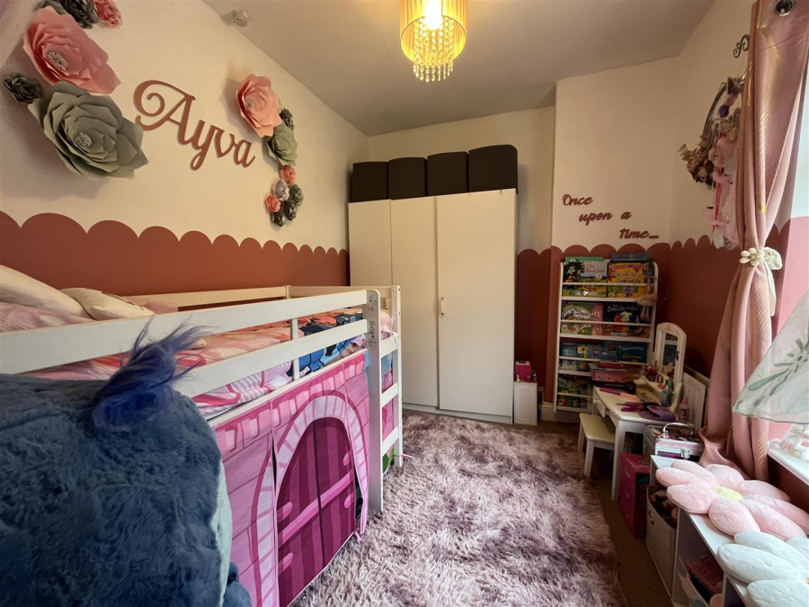 Photo of Asquith Buildings, Oakenshaw, Bradford