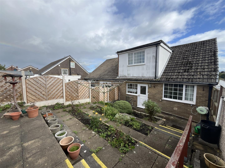 Photo of Markfield Avenue, Low Moor, Bradford