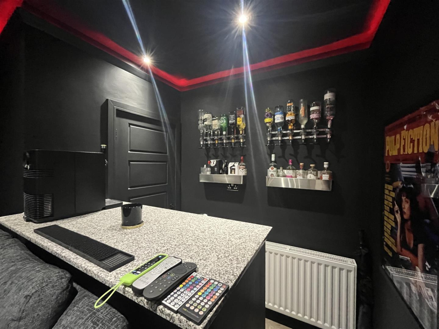 Photo of Old Mill Dam Lane, Queensbury, Bradford