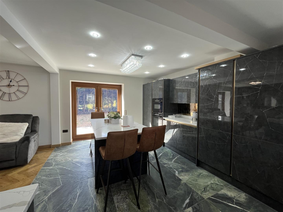 Photo of Birkenshaw Lane, Birkenshaw, Bradford