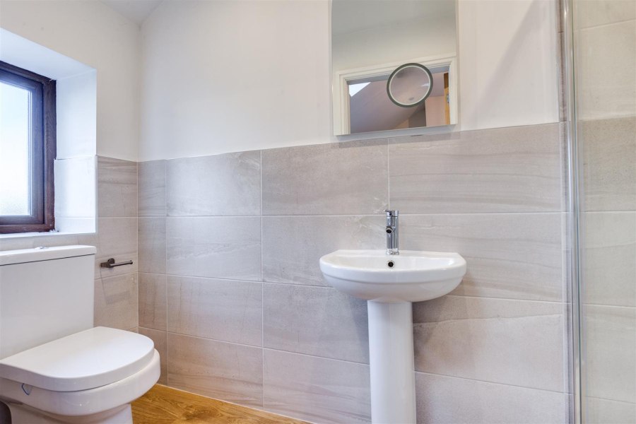 Photo of Cliff Hollins Lane, Oakenshaw, Bradford