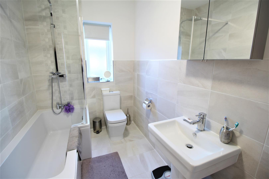 Photo of Delf Hill Close, Low Moor, Bradford