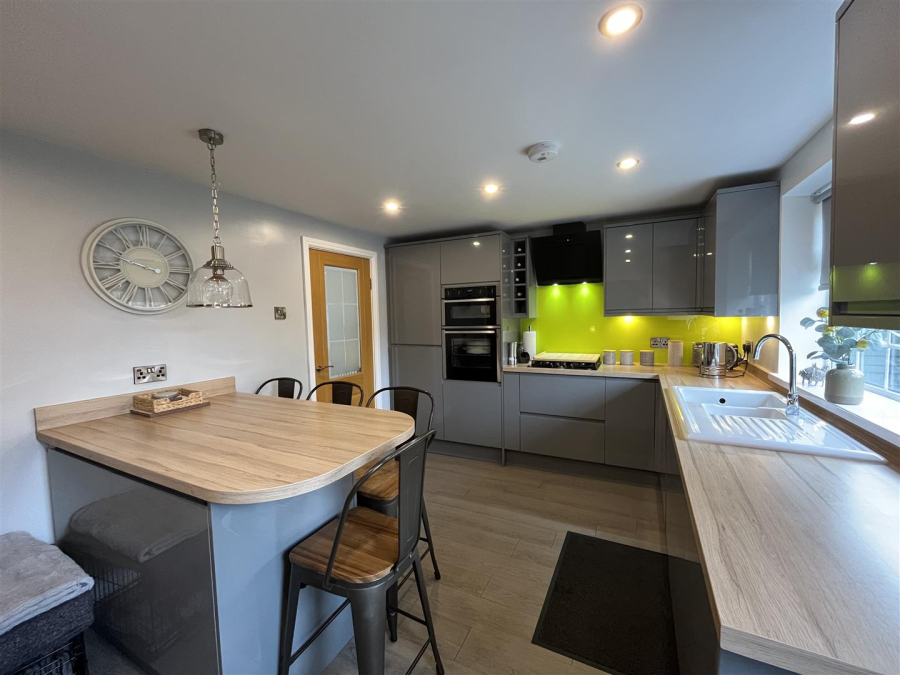 Photo of Spen View Lane, Bradford