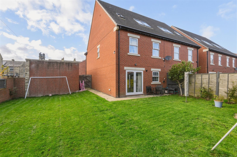 Photo of Mayfield Place, Wyke, Bradford