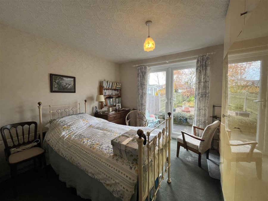 Photo of Escroft Close, Wyke, Bradford