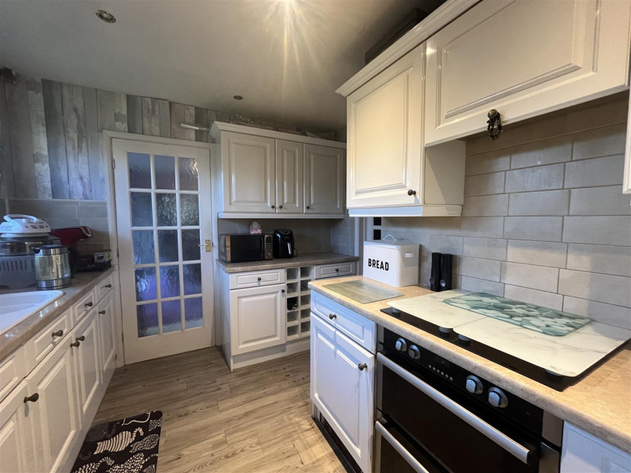 Photo of Greenacre Close, Wyke, Bradford