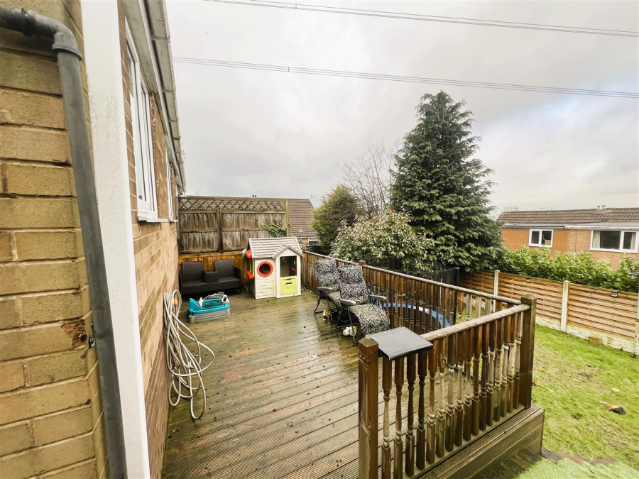 Photo of Markfield Close, Low Moor, Bradford