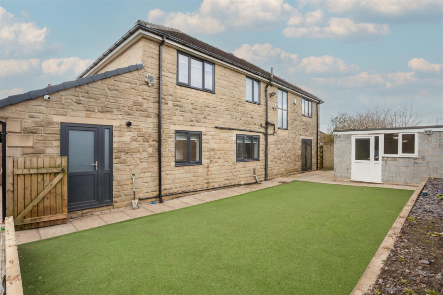 Photo of Redhill Close, Bradford