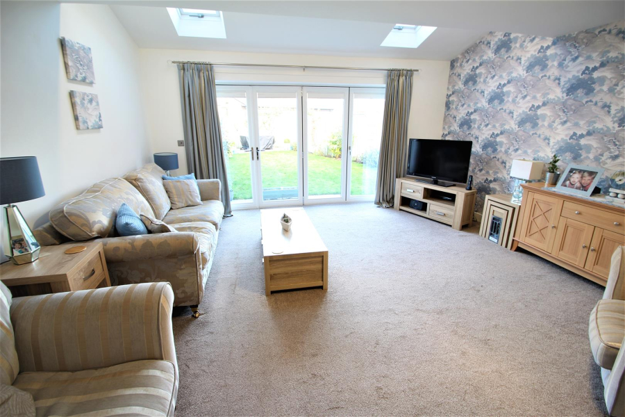 Photo of Delf Hill Close, Low Moor, Bradford