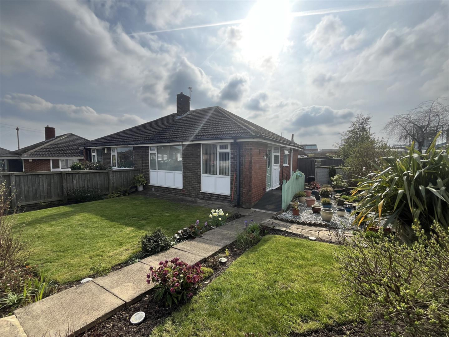 Photo of Lowfield Close, Low Moor, Bradford