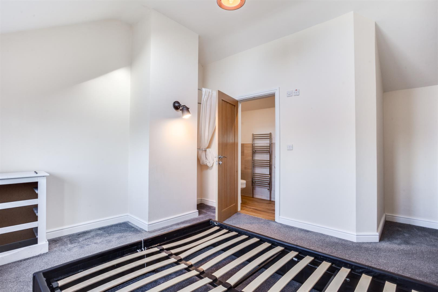 Photo of Cliff Hollins Lane, Oakenshaw, Bradford