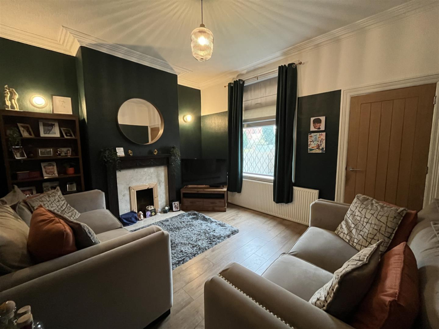 Photo of Bradford Road, Oakenshaw, Bradford