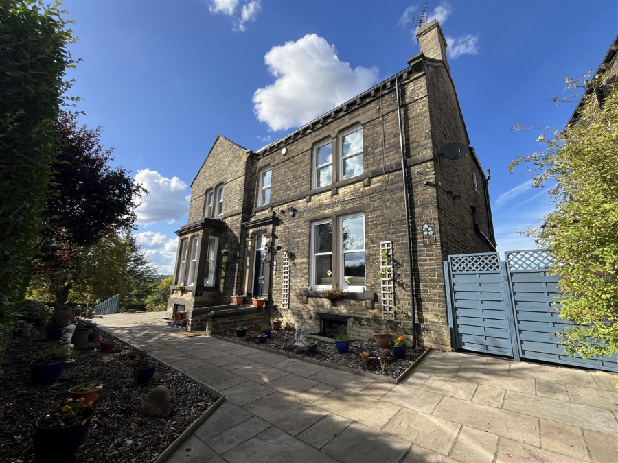 Photo of Green Lane, Wyke, Bradford