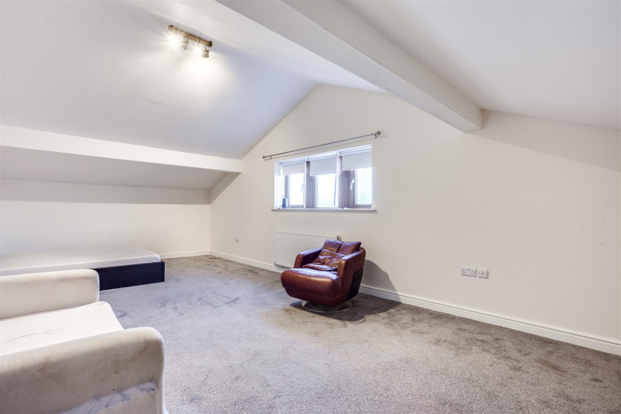 Photo of Cliff Hollins Lane, Oakenshaw, Bradford