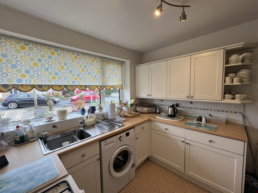 Photo of Escroft Close, Wyke, Bradford