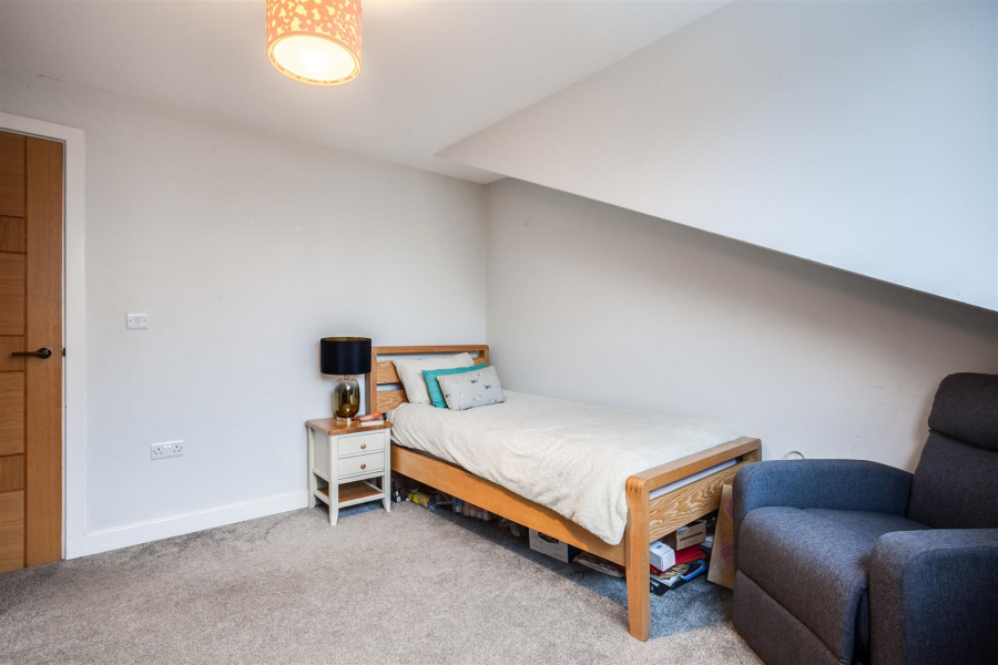 Photo of Bradford Road, Oakenshaw, Bradford