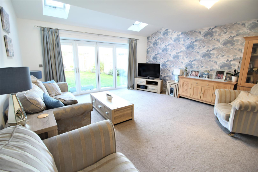 Photo of Delf Hill Close, Low Moor, Bradford