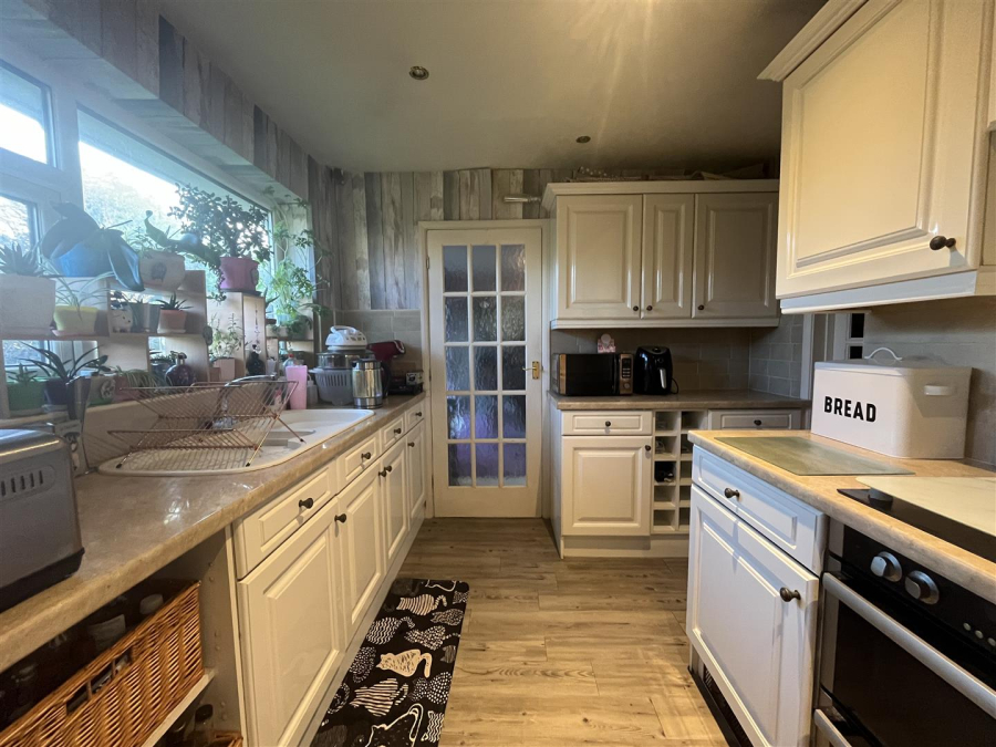 Photo of Greenacre Close, Wyke, Bradford