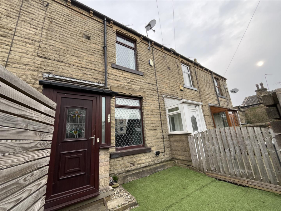 Photo of Bradford Road, Oakenshaw, Bradford