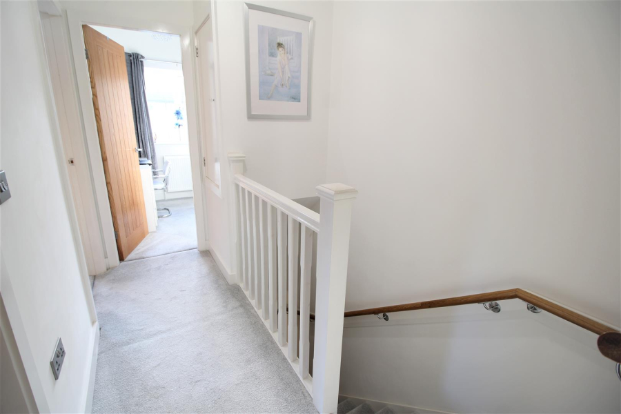 Photo of Delf Hill Close, Low Moor, Bradford