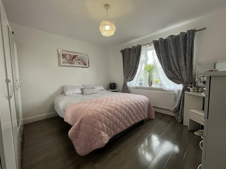Photo of Mostyn Grove, Bradford