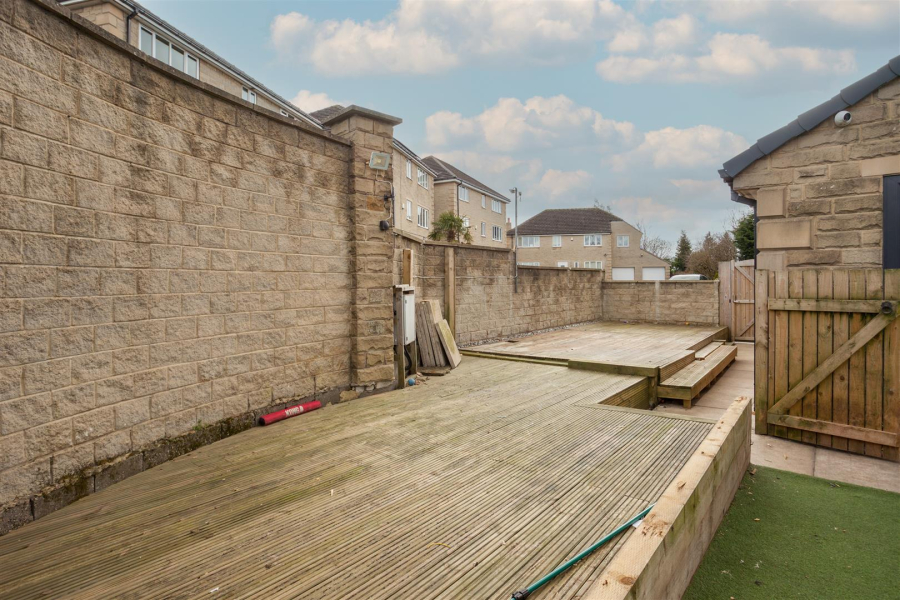 Photo of Redhill Close, Bradford