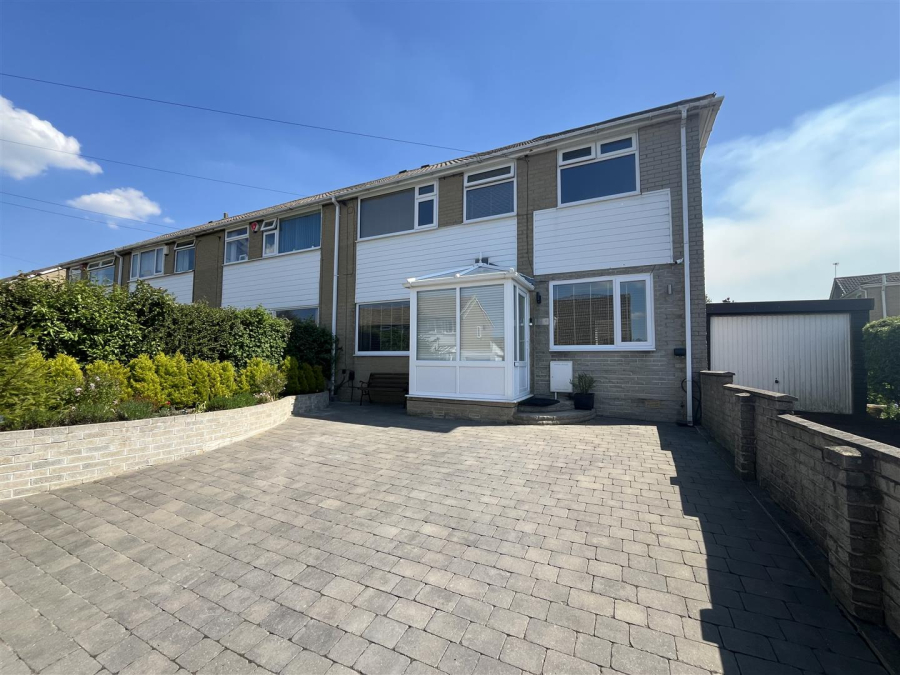 Photo of Silver Birch Close, Wyke, Bradford