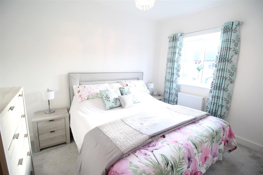 Photo of Delf Hill Close, Low Moor, Bradford