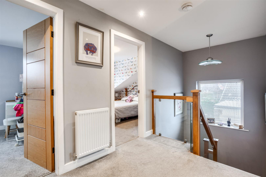 Photo of Bradford Road, Oakenshaw, Bradford