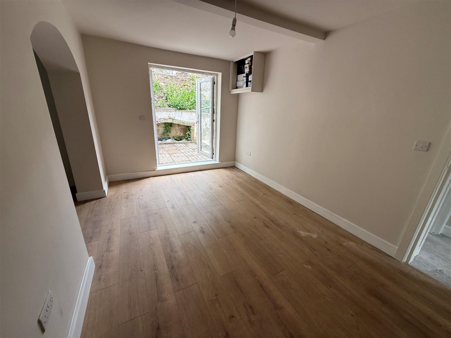 Photo of Listing Lane, Liversedge