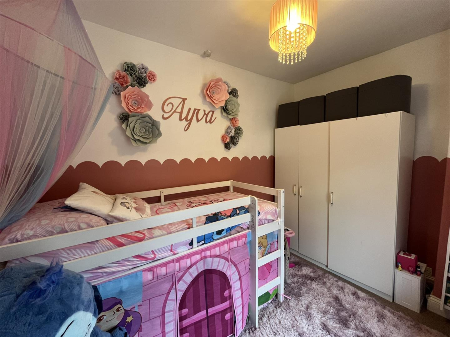 Photo of Asquith Buildings, Oakenshaw, Bradford