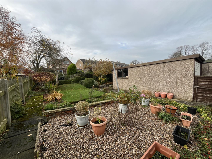 Photo of Escroft Close, Wyke, Bradford