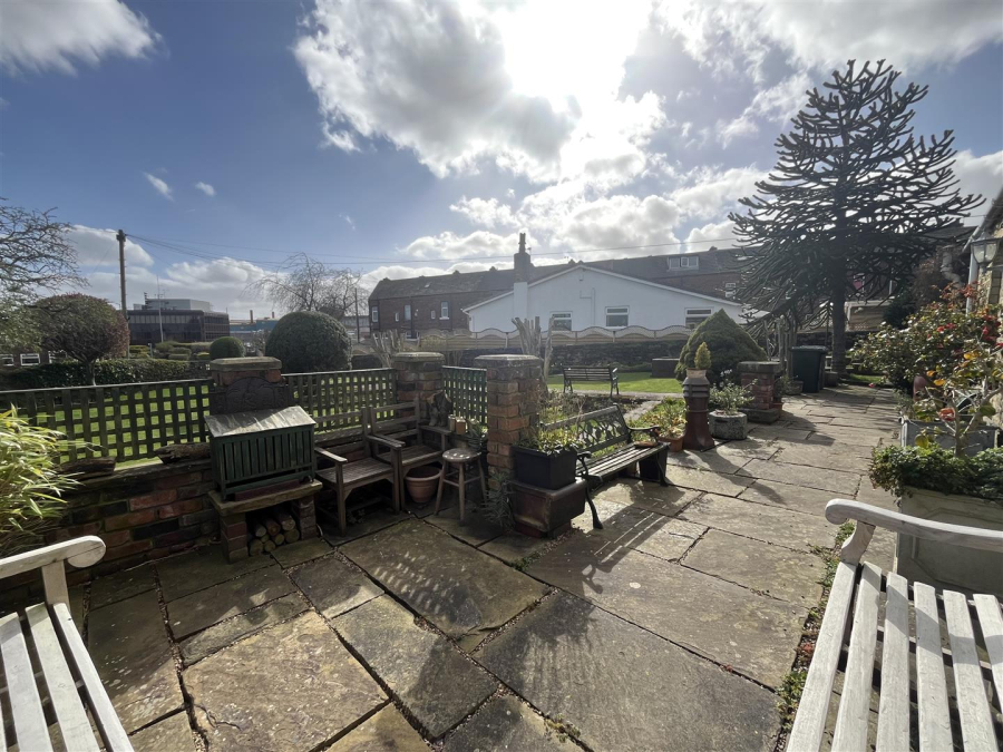 Photo of Sal Royd Road, Low Moor, Bradford