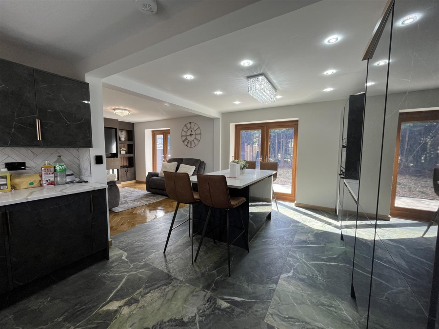 Photo of Birkenshaw Lane, Birkenshaw, Bradford