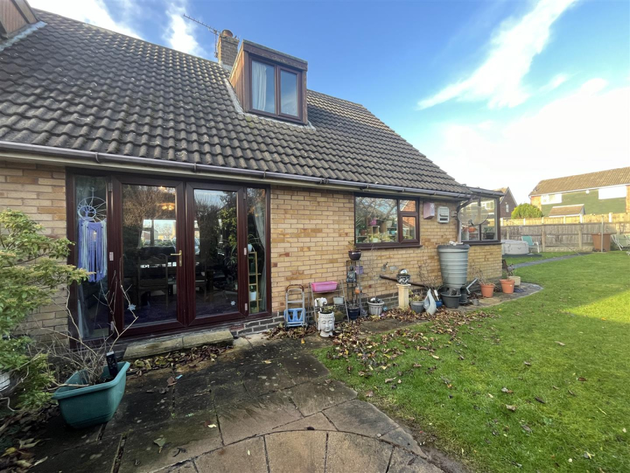 Photo of Greenacre Close, Wyke, Bradford