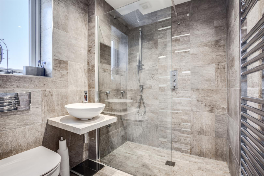 Photo of Bradford Road, Oakenshaw, Bradford