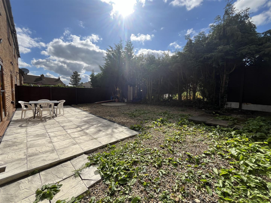 Photo of Birkenshaw Lane, Birkenshaw, Bradford