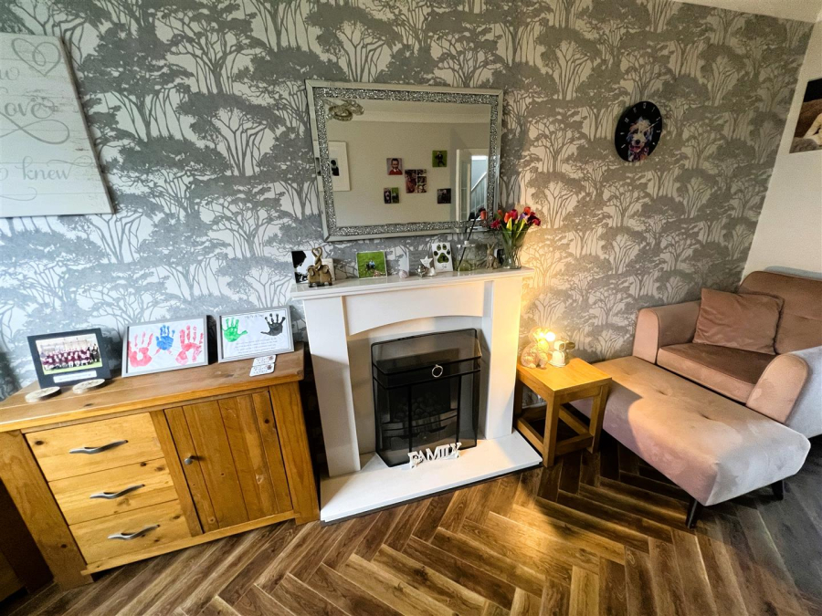Photo of Markfield Close, Low Moor, Bradford
