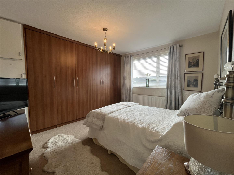 Photo of Markfield Crescent, Low Moor, Bradford