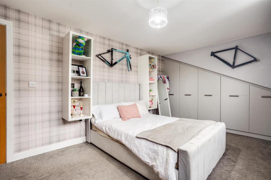 Photo of Bradford Road, Oakenshaw, Bradford