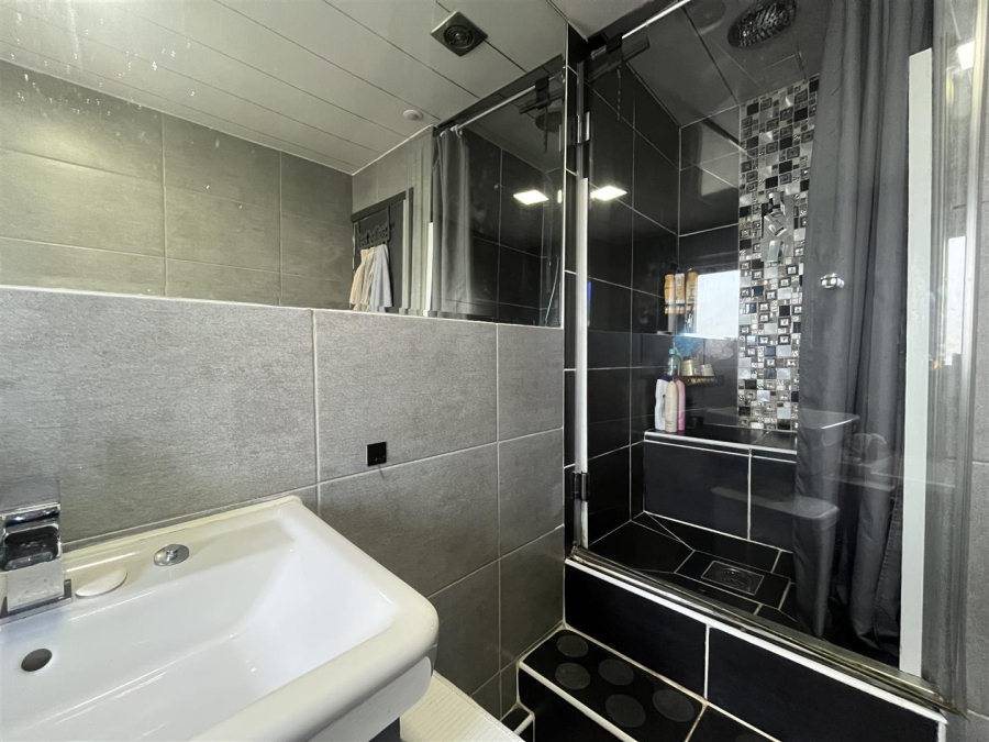 Photo of South Street, Oakenshaw, Bradford