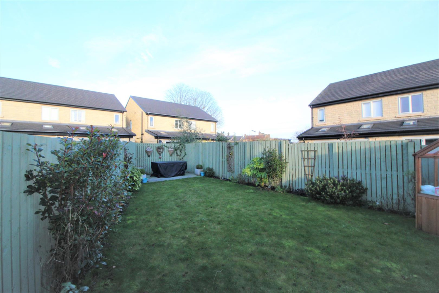 Photo of Delf Hill Close, Low Moor, Bradford